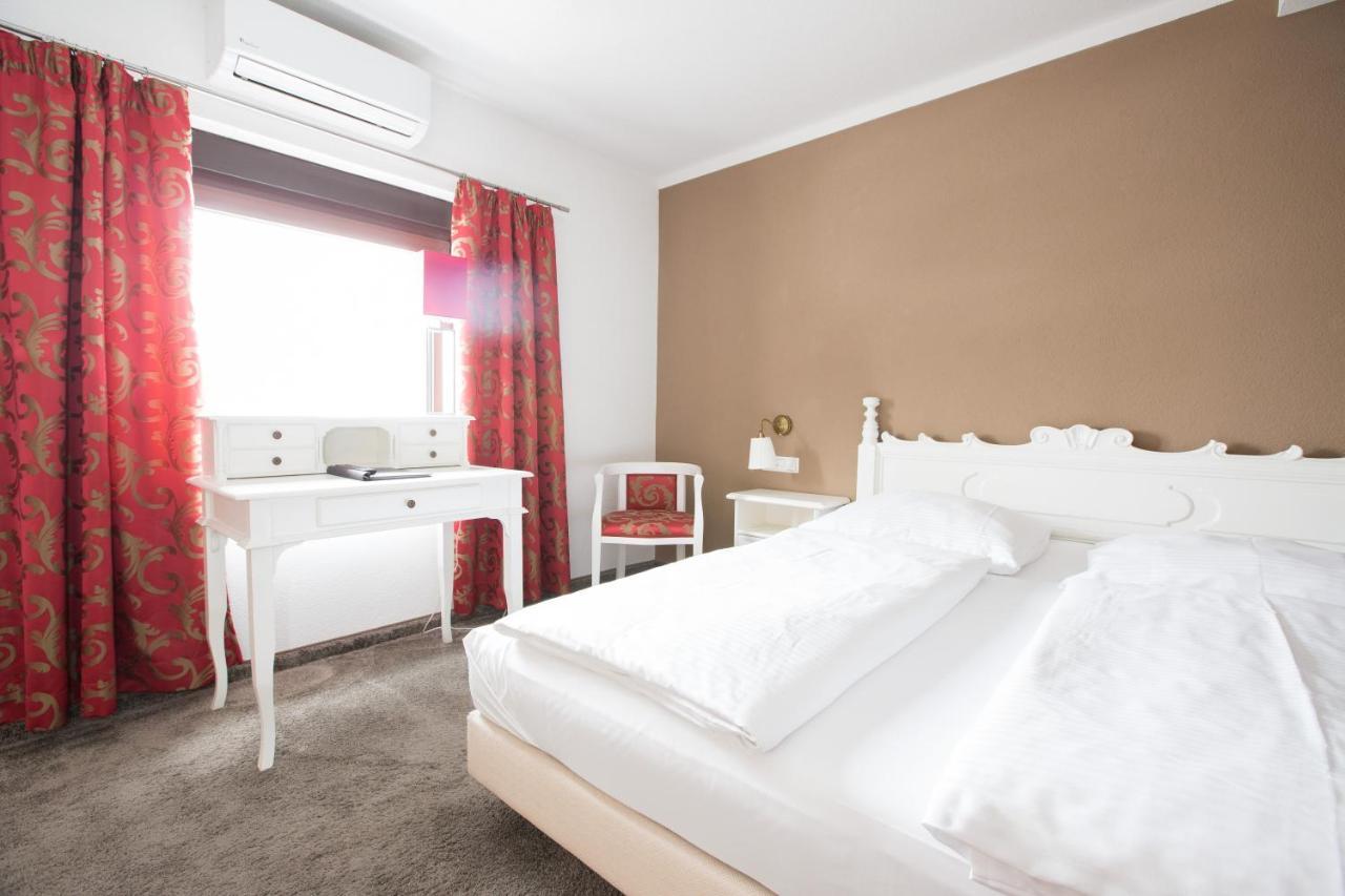 Boutiquehotel Goldhahn Bio Sport & Wellness Аален Екстериор снимка