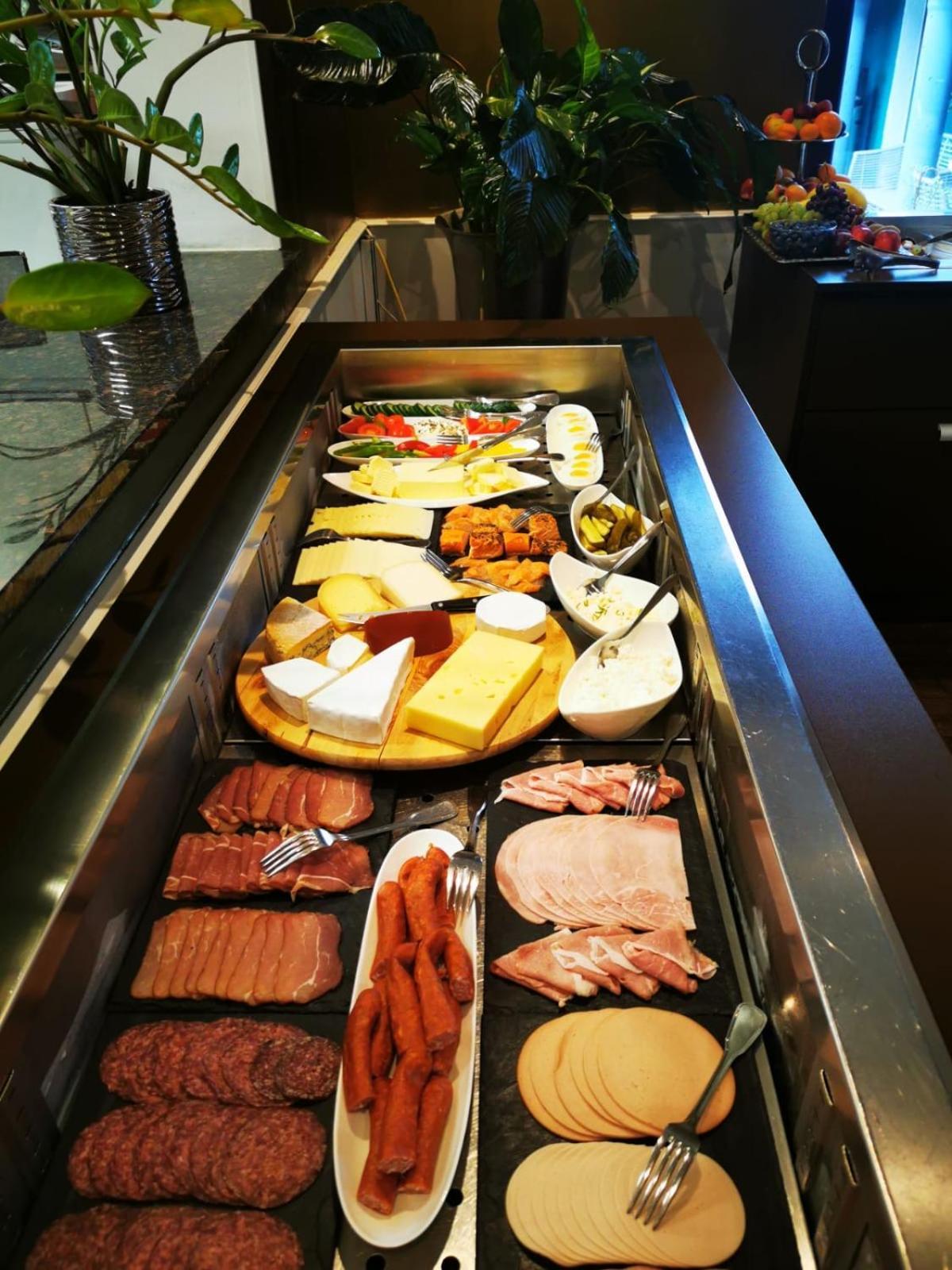Boutiquehotel Goldhahn Bio Sport & Wellness Аален Екстериор снимка